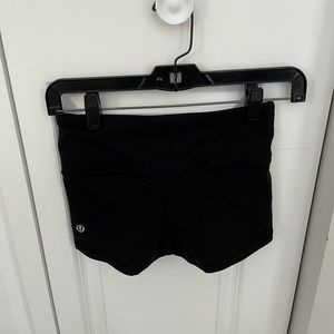 Lululemon booty shorts